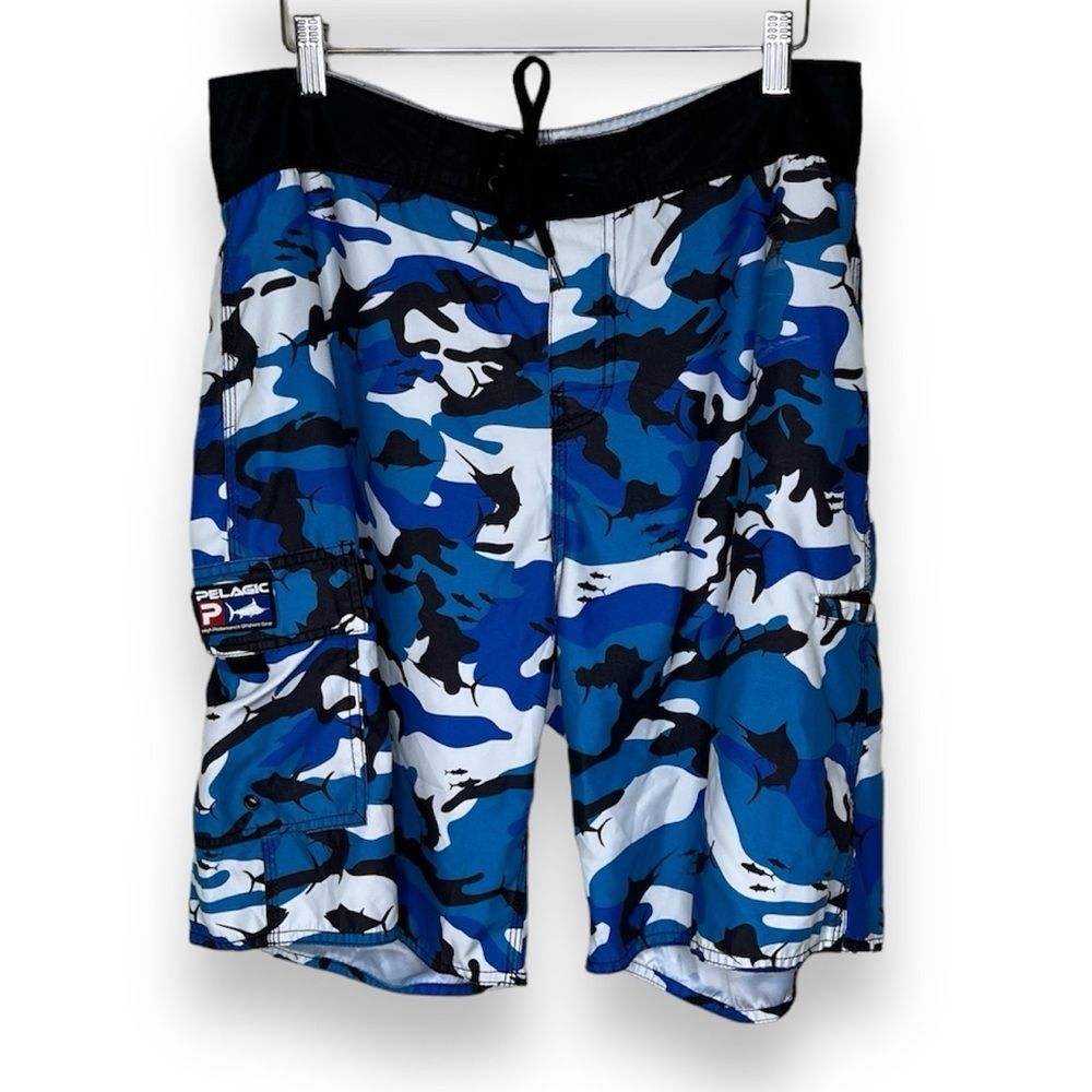 Pelagic Fish Camo Board Short White Black Blue Swim Surf SUP Men Size 34 FLAW